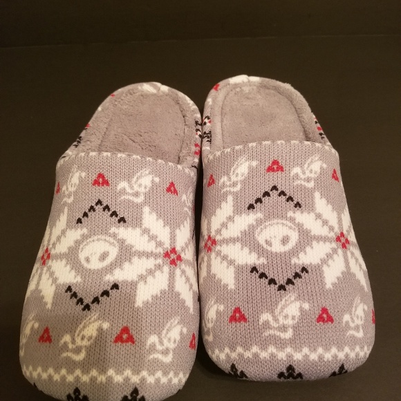 (RARE) Nightmare Before Christmas Uniqlo Slipper - Picture 1 of 1